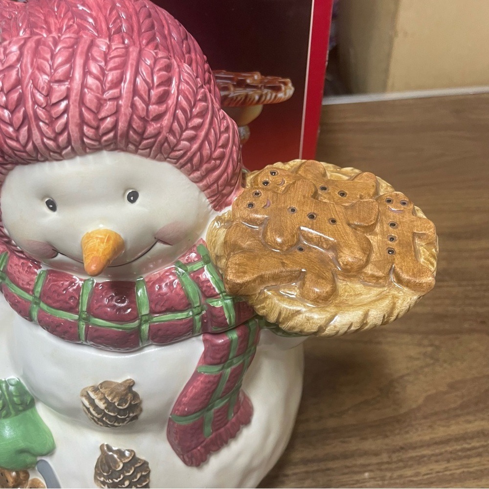 Holiday Time Ceramic Cookie Jar Snowman with Pie Christmas Holiday Decor - Picture 4 of 12